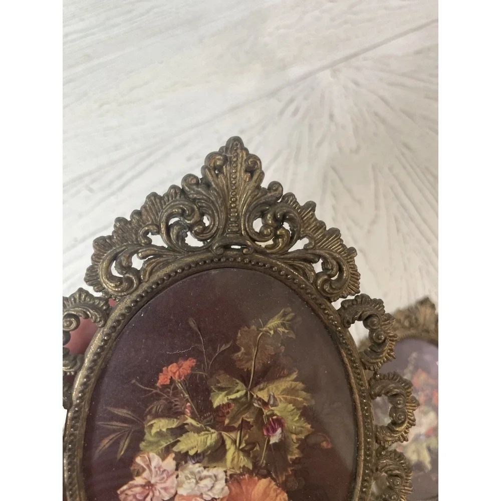 2 Vtg Oval Metal Italian Ornate Frame Floral Pictures w/ Glass Made in Italy 5x7